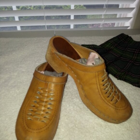 Vintage 1980s Olof Daughters Swedish Clogs Leather and Wood - Picture 1 of 14